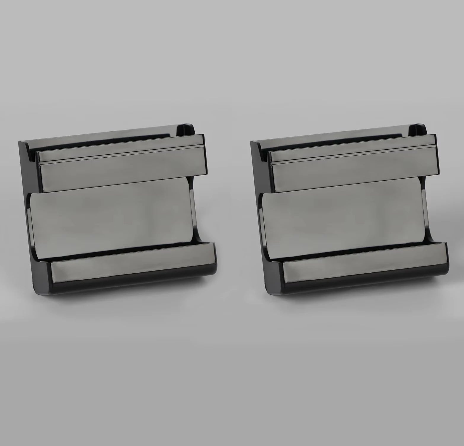 מתלה קיר רב־תכליתי לשלטים וטלפונים